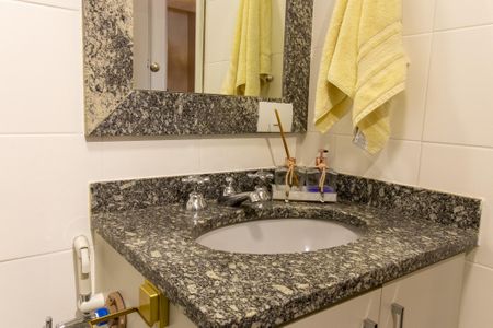 Apartamento para alugar com 190m², 3 quartos e 2 vagasBanheiro