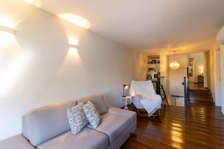 Apartamento para alugar com 190m², 3 quartos e 2 vagasCorredor