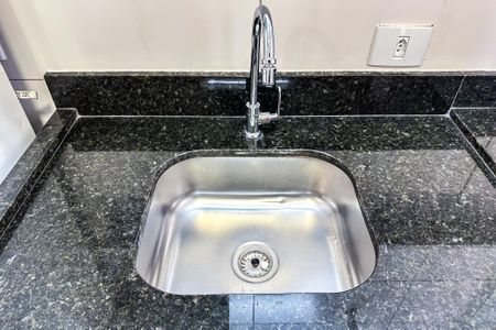 Studio para alugar com 5m², 1 quarto e sem vaga Studio para alugar com 5m², 1 quarto e sem vagaKitnet