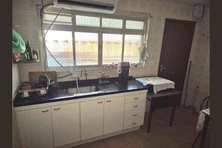 Casa à venda com 200m², 3 quartos e 1 vagaFoto 09