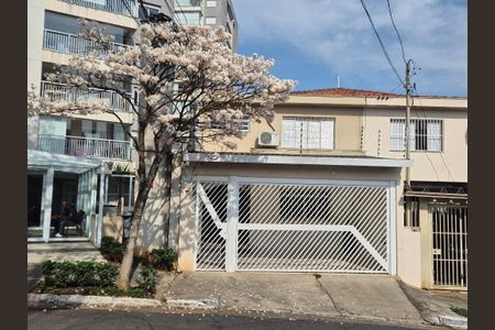 Casa à venda com 200m², 3 quartos e 1 vagaFoto 01