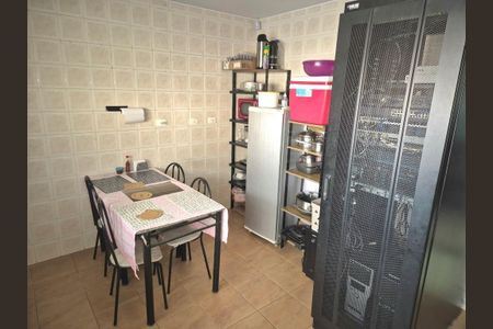 Foto 11 de casa à venda com 3 quartos, 200m² em Vila Guarani, São Paulo