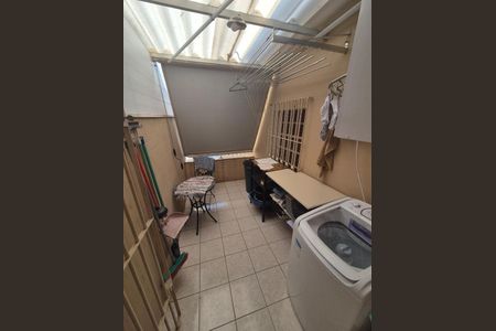 Casa à venda com 200m², 3 quartos e 1 vagaFoto 31