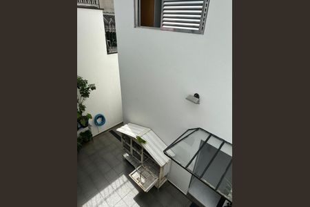 Casa à venda com 190m², 3 quartos e 3 vagasFoto 02