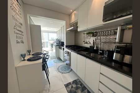 Apartamento para alugar com 70m², 2 quartos e 2 vagasCozinha