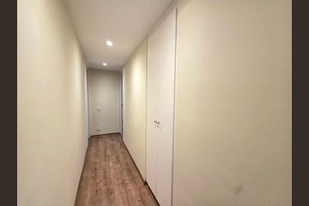 Apartamento para alugar com 118m², 2 quartos e 2 vagas Apartamento para alugar com 118m², 2 quartos e 2 vagasCorredor