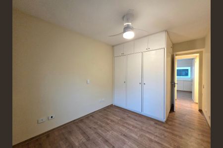 Apartamento para alugar com 118m², 2 quartos e 2 vagas Apartamento para alugar com 118m², 2 quartos e 2 vagasQuarto 2