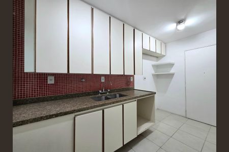 Apartamento para alugar com 118m², 2 quartos e 2 vagas Apartamento para alugar com 118m², 2 quartos e 2 vagasCozinha