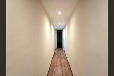Apartamento para alugar com 118m², 2 quartos e 2 vagas Apartamento para alugar com 118m², 2 quartos e 2 vagasCorredor