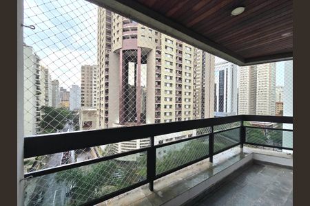 Apartamento para alugar com 118m², 2 quartos e 2 vagas Apartamento para alugar com 118m², 2 quartos e 2 vagasVaranda