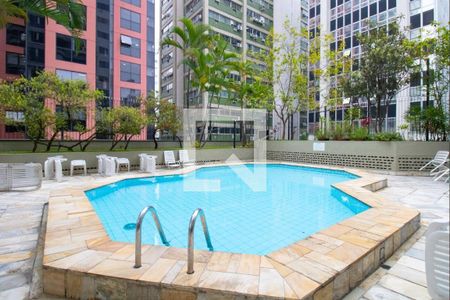 Apartamento para alugar com 118m², 2 quartos e 2 vagas Apartamento para alugar com 118m², 2 quartos e 2 vagasÁrea comum - Piscina