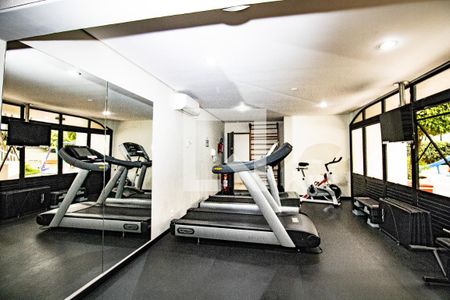 Apartamento para alugar com 118m², 2 quartos e 2 vagas Apartamento para alugar com 118m², 2 quartos e 2 vagasÁrea comum - Academia