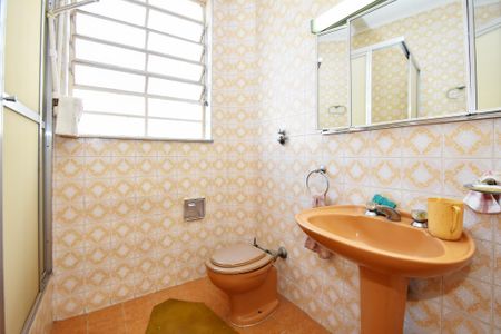 Casa à venda com 315m², 4 quartos e 3 vagasbanheiro 