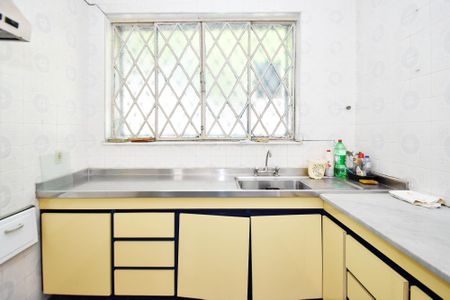 Casa à venda com 315m², 4 quartos e 3 vagascozinha