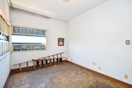 Casa à venda com 315m², 4 quartos e 3 vagasquarto 1