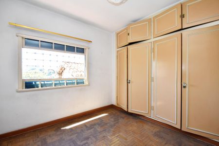 Casa à venda com 315m², 4 quartos e 3 vagasquarto 4