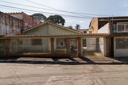 Casa à venda com 130m², 3 quartos e 3 vagasFachada