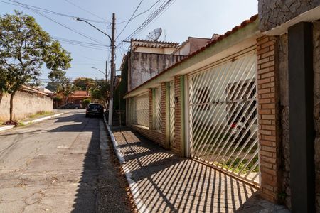 Casa à venda com 130m², 3 quartos e 3 vagasFachada