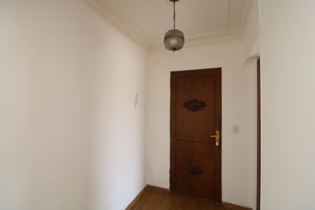 Apartamento à venda com 57m², 2 quartos e 1 vagaHall de entrada