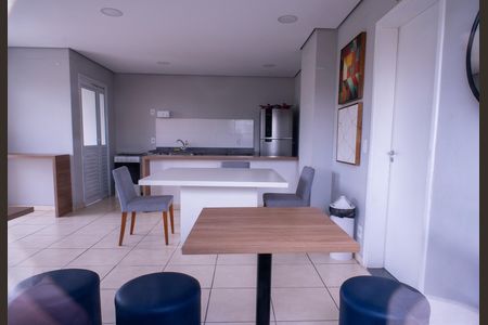 Apartamento à venda com 42m², 2 quartos e 1 vaga Apartamento à venda com 42m², 2 quartos e 1 vagaÁrea comum - Salão de festas