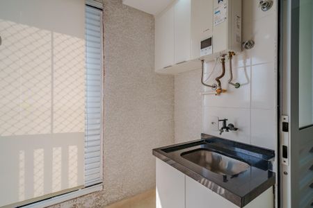 Apartamento à venda com 42m², 2 quartos e 1 vaga Apartamento à venda com 42m², 2 quartos e 1 vagaÁrea de Serviço