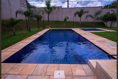 Apartamento à venda com 42m², 2 quartos e 1 vaga Apartamento à venda com 42m², 2 quartos e 1 vagaÁrea comum - Piscina