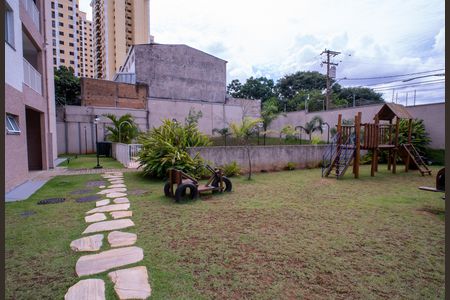 Apartamento à venda com 42m², 2 quartos e 1 vaga Apartamento à venda com 42m², 2 quartos e 1 vagaÁrea comum - Playground