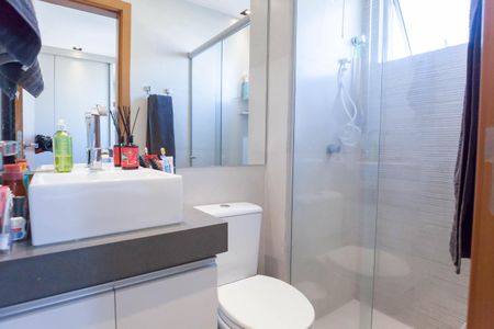 Apartamento à venda com 50m², 2 quartos e 2 vagasBanheiro suite 