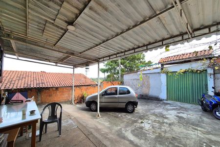 Casa à venda com 92m², 3 quartos e 6 vagas Casa à venda com 92m², 3 quartos e 6 vagasGaragem