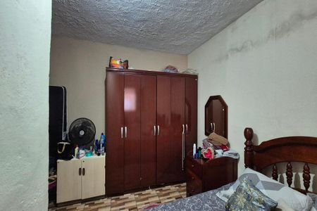 Casa à venda com 92m², 3 quartos e 6 vagas Casa à venda com 92m², 3 quartos e 6 vagasQuarto 3 - Suíte