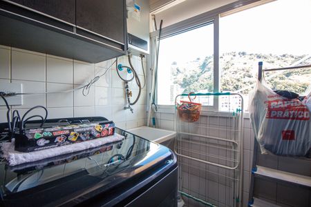 Apartamento à venda com 75m², 2 quartos e 1 vagaÁrea de Serviço