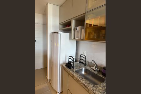 Apartamento para alugar com 59m², 2 quartos e 2 vagas Apartamento para alugar com 59m², 2 quartos e 2 vagasCozinha