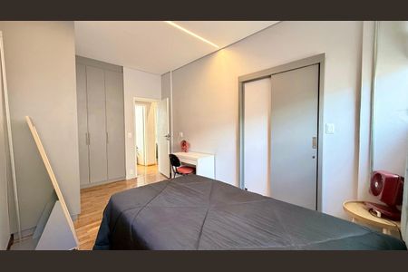 Apartamento à venda com 129m², 3 quartos e sem vaga