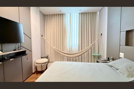 Apartamento à venda com 129m², 3 quartos e sem vaga