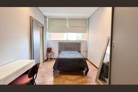 Apartamento à venda com 129m², 3 quartos e sem vaga