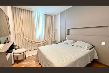 Apartamento à venda com 129m², 3 quartos e sem vaga