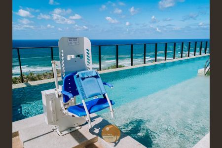 Studio para alugar com 25m², 1 quarto e 1 vaga Studio para alugar com 25m², 1 quarto e 1 vagaPiscina