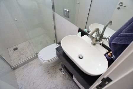 Apartamento para alugar com 180m², 3 quartos e 2 vagasBanheiro Social