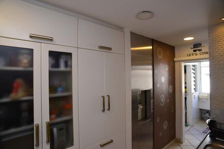 Apartamento para alugar com 180m², 3 quartos e 2 vagasCozinha