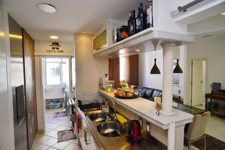 Apartamento para alugar com 180m², 3 quartos e 2 vagasCozinha