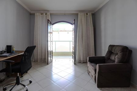 Casa para alugar com 200m², 3 quartos e 7 vagas Casa para alugar com 200m², 3 quartos e 7 vagasQuarto 1