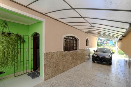 Casa para alugar com 200m², 3 quartos e 7 vagas Casa para alugar com 200m², 3 quartos e 7 vagasGaragem