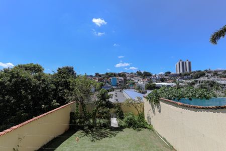 Casa para alugar com 200m², 3 quartos e 7 vagas Casa para alugar com 200m², 3 quartos e 7 vagasVista - Sacada - Quarto 2