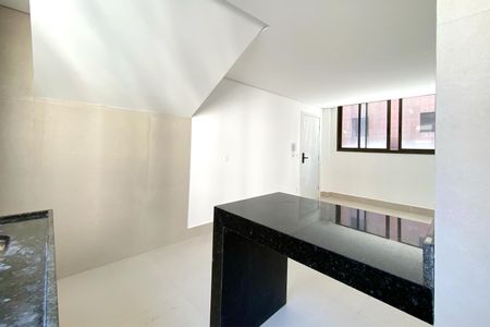 Apartamento à venda com 60m², 2 quartos e 2 vagasCozinha