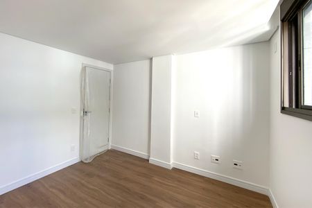 Quarto  de apartamento à venda com 2 quartos, 60m² em Lourdes, Belo Horizonte