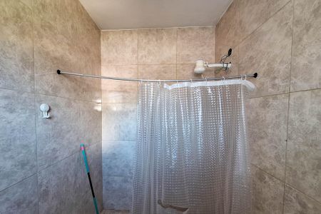 Casa à venda com 740m², 3 quartos e 3 vagas Casa à venda com 740m², 3 quartos e 3 vagasBanheiro da Suíte 3