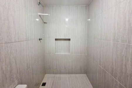 Casa à venda com 740m², 3 quartos e 3 vagas Casa à venda com 740m², 3 quartos e 3 vagasBanheiro Social