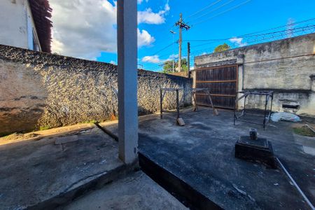 Casa à venda com 740m², 3 quartos e 3 vagas Casa à venda com 740m², 3 quartos e 3 vagasQuintal