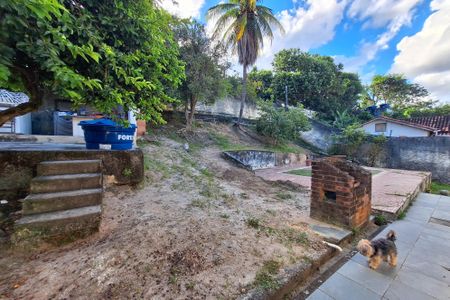 Casa à venda com 740m², 3 quartos e 3 vagas Casa à venda com 740m², 3 quartos e 3 vagasQuintal