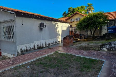 Casa à venda com 740m², 3 quartos e 3 vagas Casa à venda com 740m², 3 quartos e 3 vagasQuintal